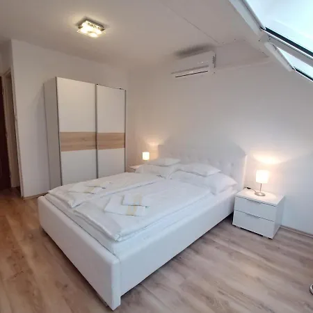 Apartman Emma *